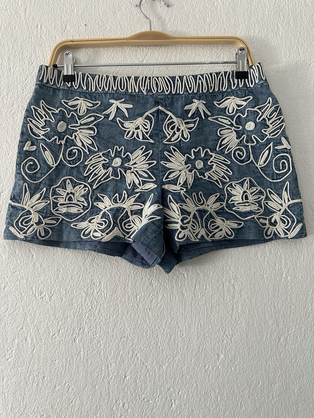 Alice + Olivia Embroidered Denim Shorts Blue Floral Rope Applique Women's 8